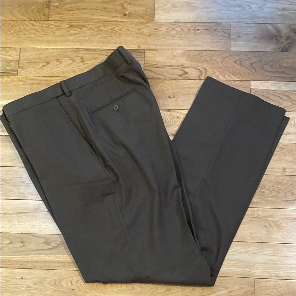 2/$40 ✴️ Men’s Dark Haggar Brown Dress Pants with Smooth Fabric size 38 x 34